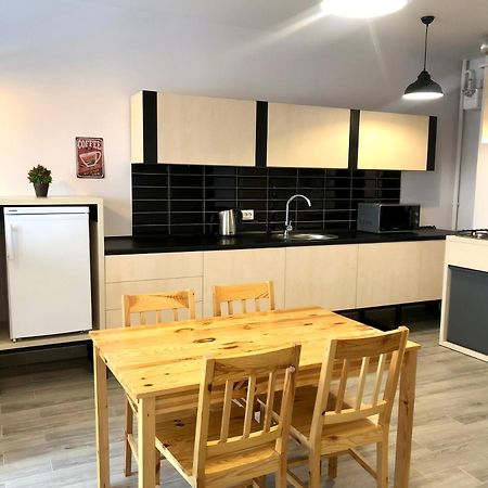 Osapart Cozy Apartment In A Complex Semycvit 利沃夫 外观 照片