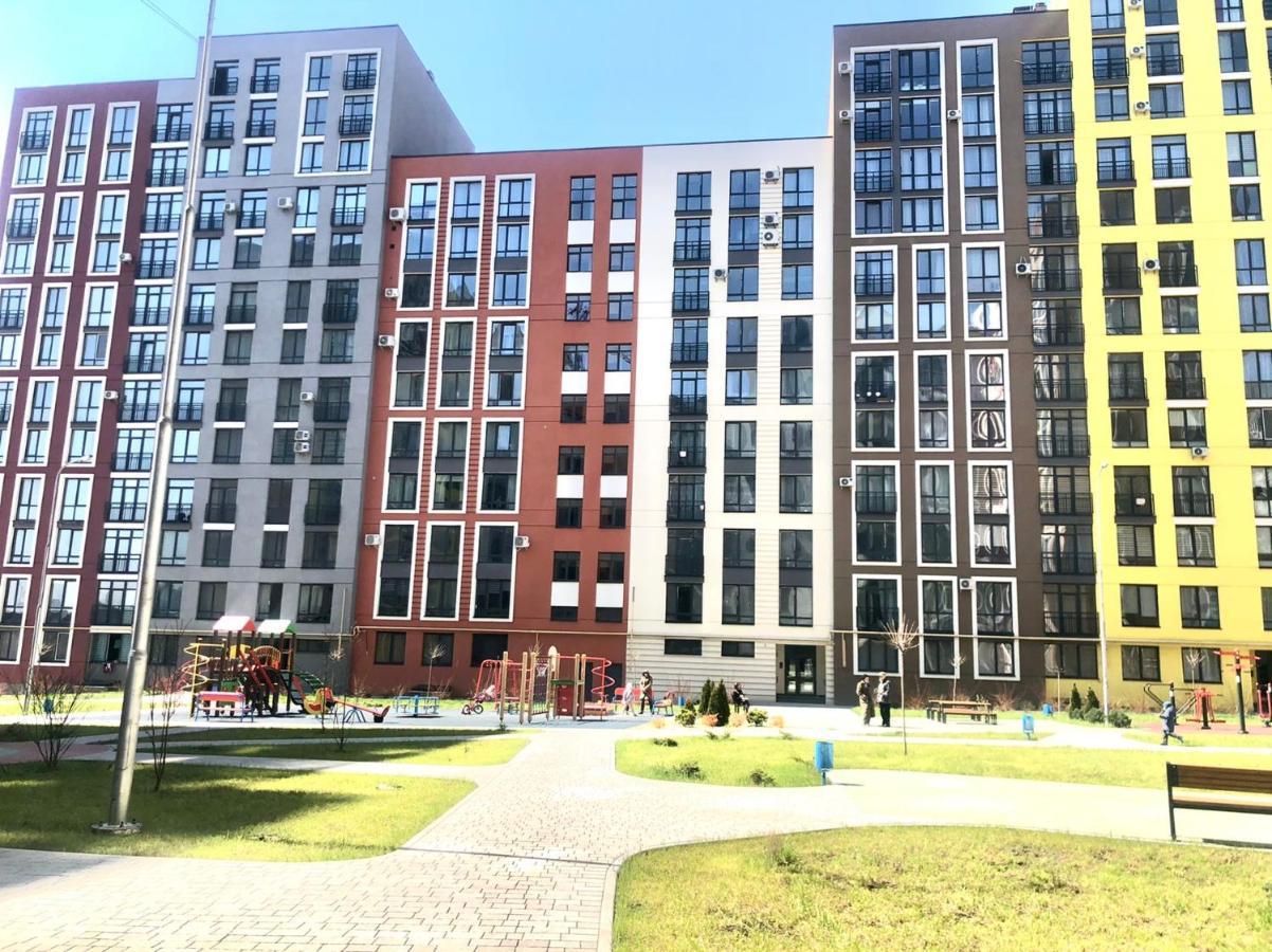 Osapart Cozy Apartment In A Complex Semycvit 利沃夫 外观 照片
