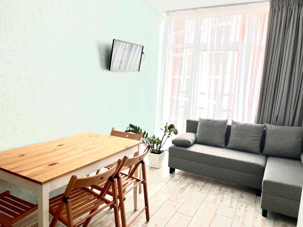 Osapart Cozy Apartment In A Complex Semycvit 利沃夫 外观 照片