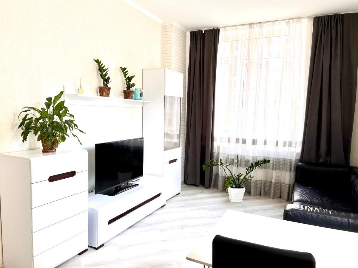 Osapart Cozy Apartment In A Complex Semycvit 利沃夫 外观 照片