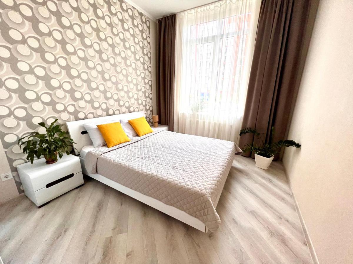 Osapart Cozy Apartment In A Complex Semycvit 利沃夫 外观 照片