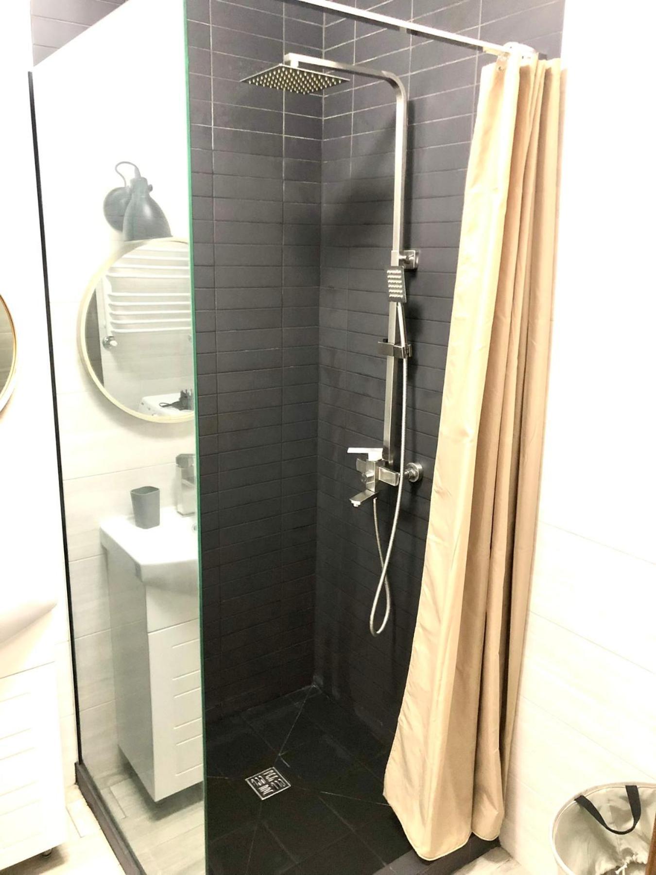 Osapart Cozy Apartment In A Complex Semycvit 利沃夫 外观 照片