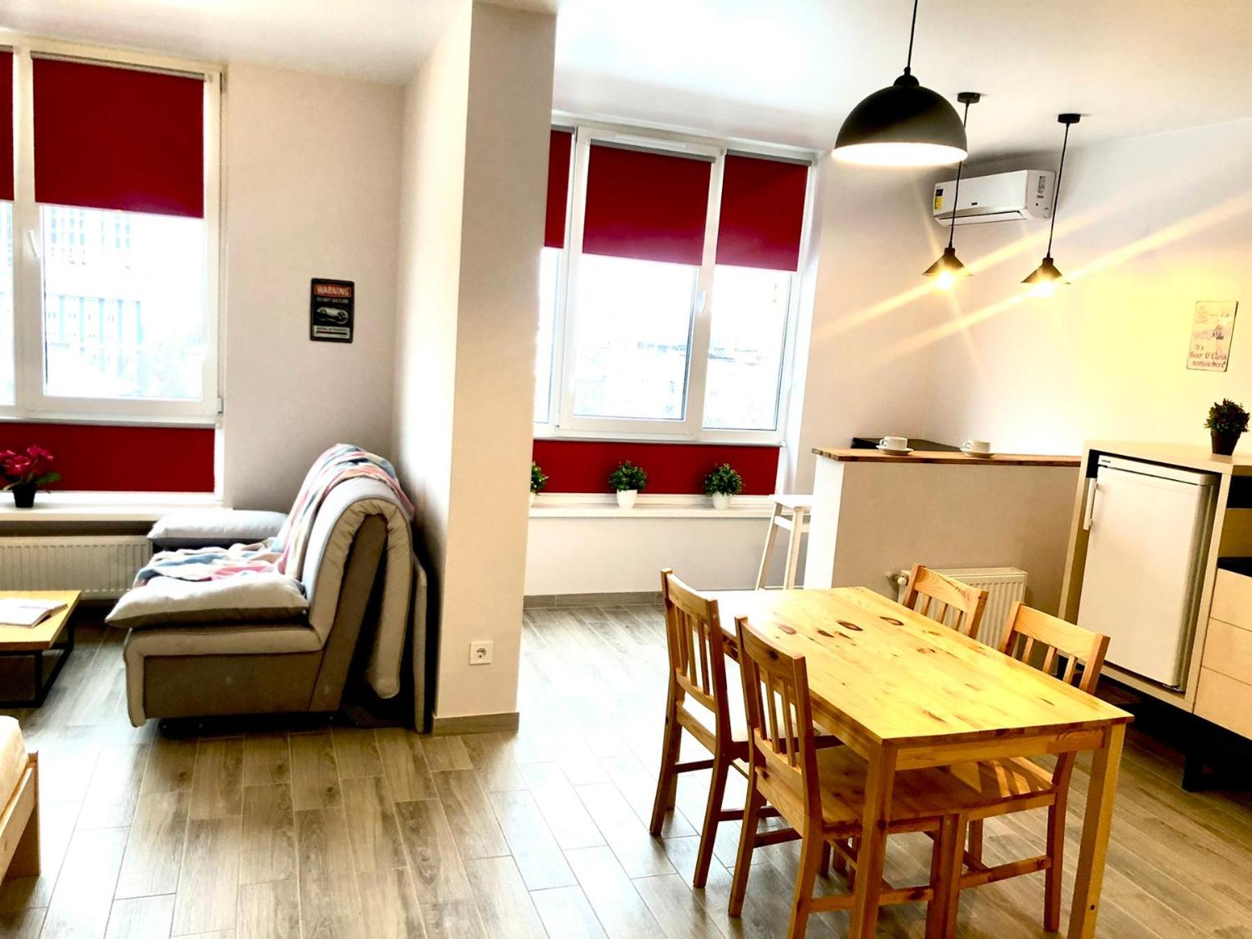 Osapart Cozy Apartment In A Complex Semycvit 利沃夫 外观 照片