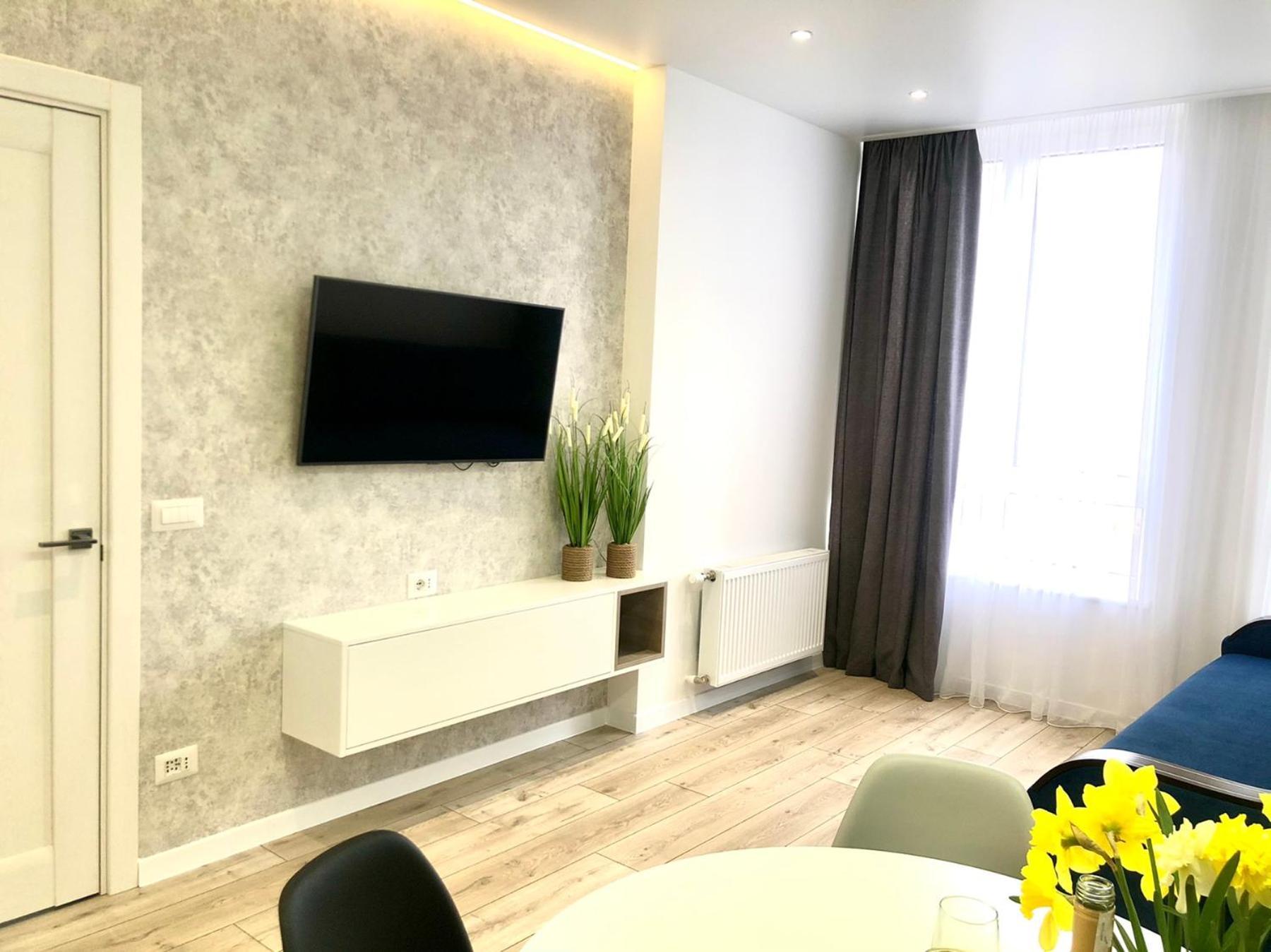 Osapart Cozy Apartment In A Complex Semycvit 利沃夫 外观 照片